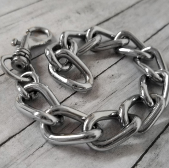 Chunky Stainless Link Bracelet - Picture 6 of 6